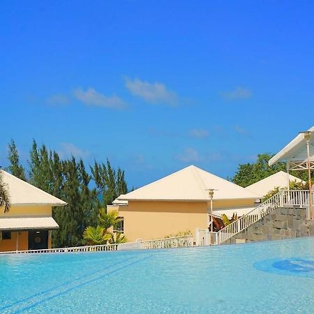 Studio dans Résidence avec piscine, vue mer Trinite  Exterior foto
