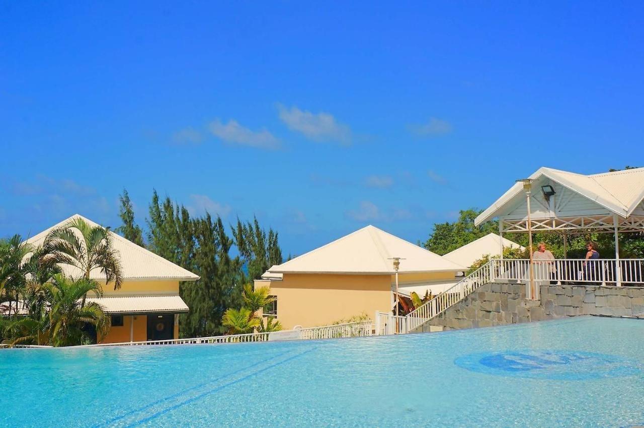 Studio dans Résidence avec piscine, vue mer Trinite  Exterior foto